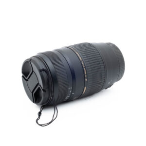 Tamron 70-300mm f4-56 Canon-3 Tamron AF 70-300mm f/4-5.6 Di LD MACRO Canon EF - Käytetty