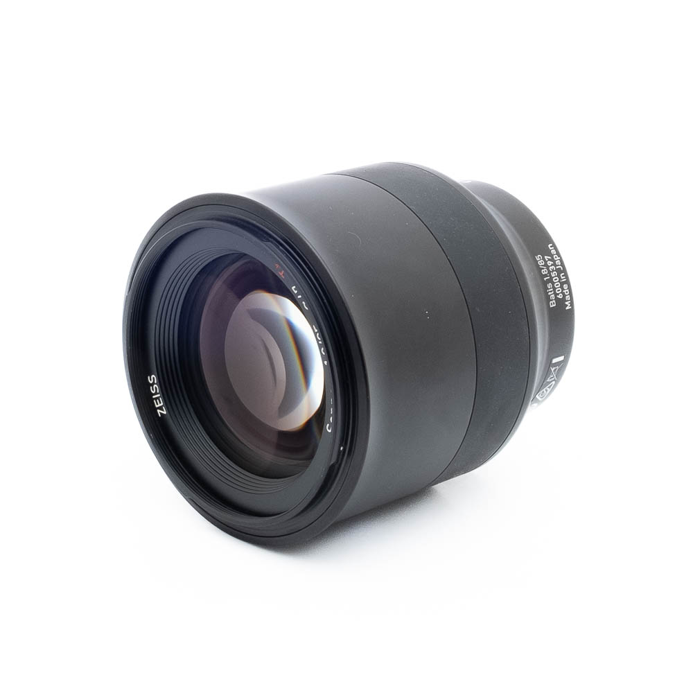Zeiss Batis 85mm f18 Sony-2 Zeiss Batis 85mm f/1.8 Sony FE - Käytetty