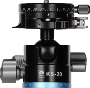 800q-01_127825 Close-up of a black Sirui Ballhead Quick Release KS-20 with knobs and measurement markings, against a plain background.