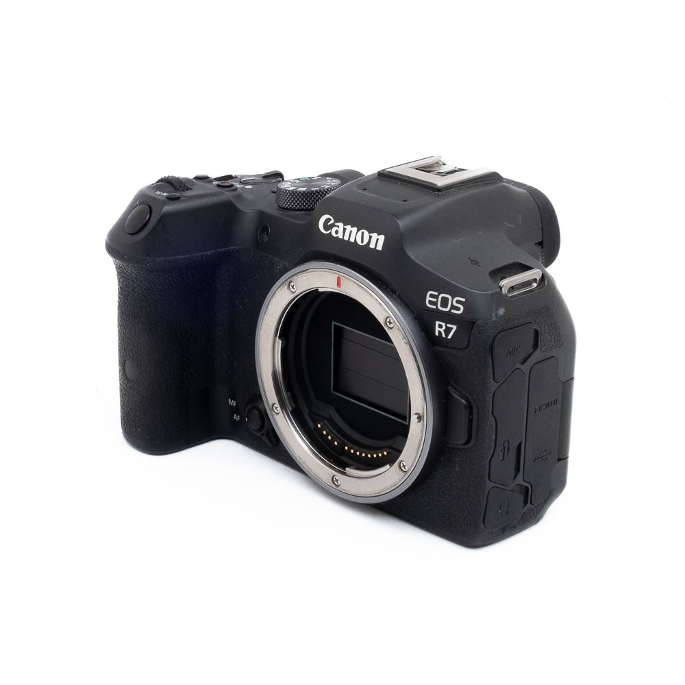 Canon R7 2475-4 Canon EOS R7 (takuu 12kk, SC 10000) - Käytetty