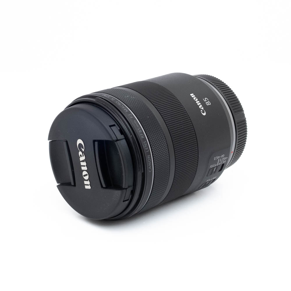 Canon RF 85mm f2 Macro IS STM-3-2 Canon RF 85mm f/2 Macro IS STM (sis. ALV 25,5%, takuu 12kk) – Käytetty