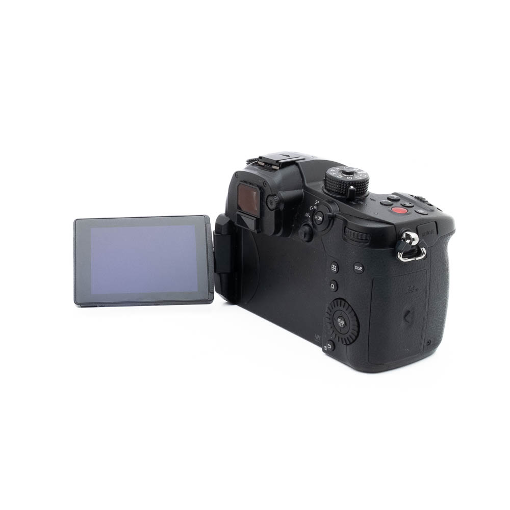 Lumix GH5 II-3 Panasonic Lumix GH5 II (SC 3000) - Käytetty