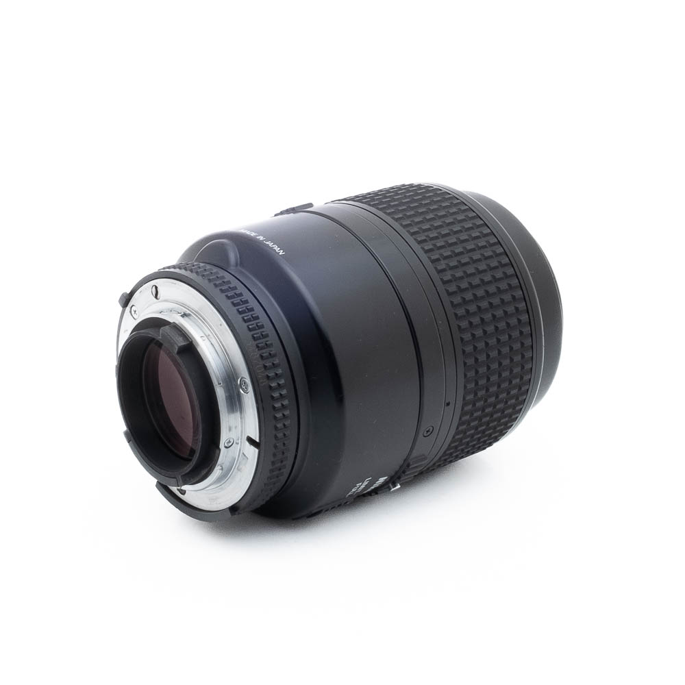 Nikon 105mm f28 D-1 Nikon AF Micro-Nikkor 105mm f/2.8 D - Käytetty