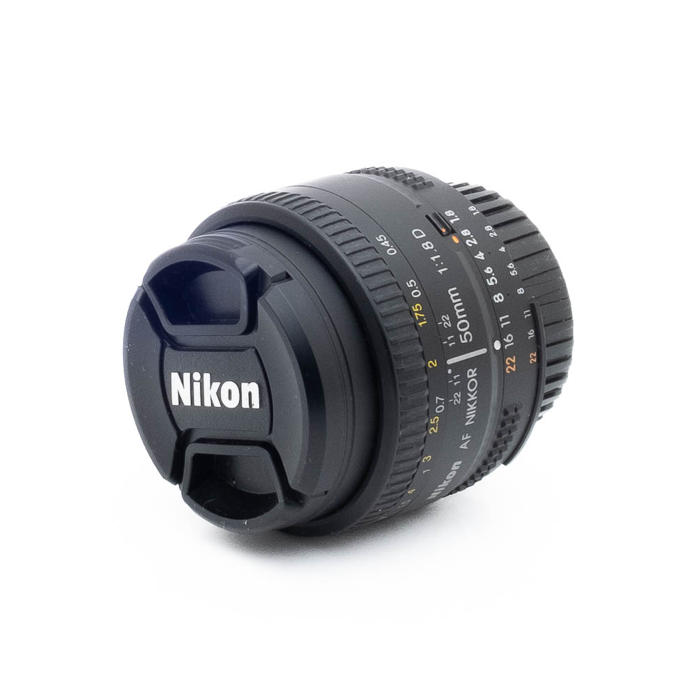 Nikon 50mm f18 D-3 Nikon AF Nikkor 50mm f/1.8 D - Käytetty