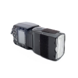Nikon SB-700 salama - Käytetty
