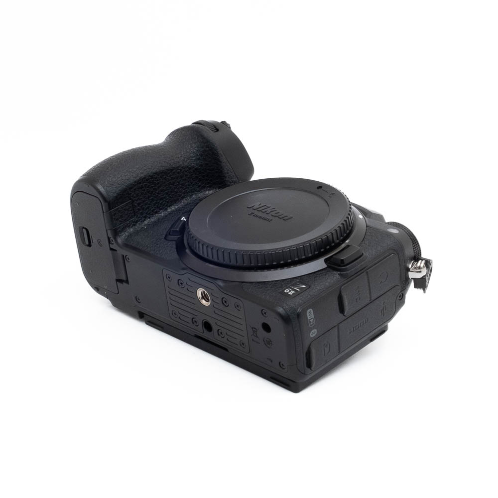 Nikon Z6 II 5253-1 Nikon Z6 II (SC 17500, takuu 6kk, sis. ALV 25,5%) - Käytetty