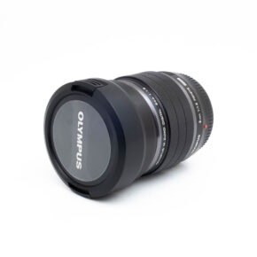Olympus 8mm f18 PRO-3 Olympus M.Zuiko Digital ED 8mm f/1.8 Pro Fisheye (Kunto K5) - Käytetty