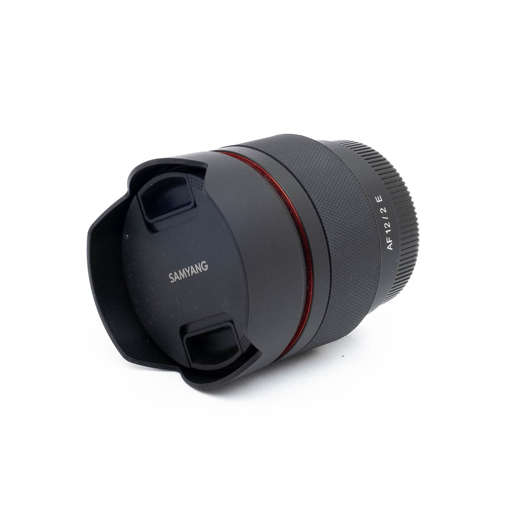 Samyang 12mm f2 Sony E-3 Samyang AF 12mm f/2 Sony E (Kunto K5) - Käytetty