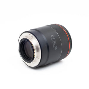Samyang 24mm f18 Sony-1 Samyang AF 24mm f/1.8 Sony FE (takuu 6kk) - Käytetty