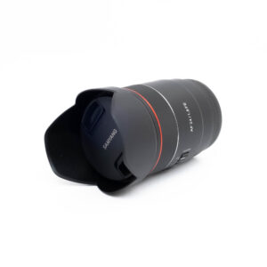 Samyang 24mm f18 Sony-3 Samyang AF 24mm f/1.8 Sony FE (takuu 6kk) - Käytetty