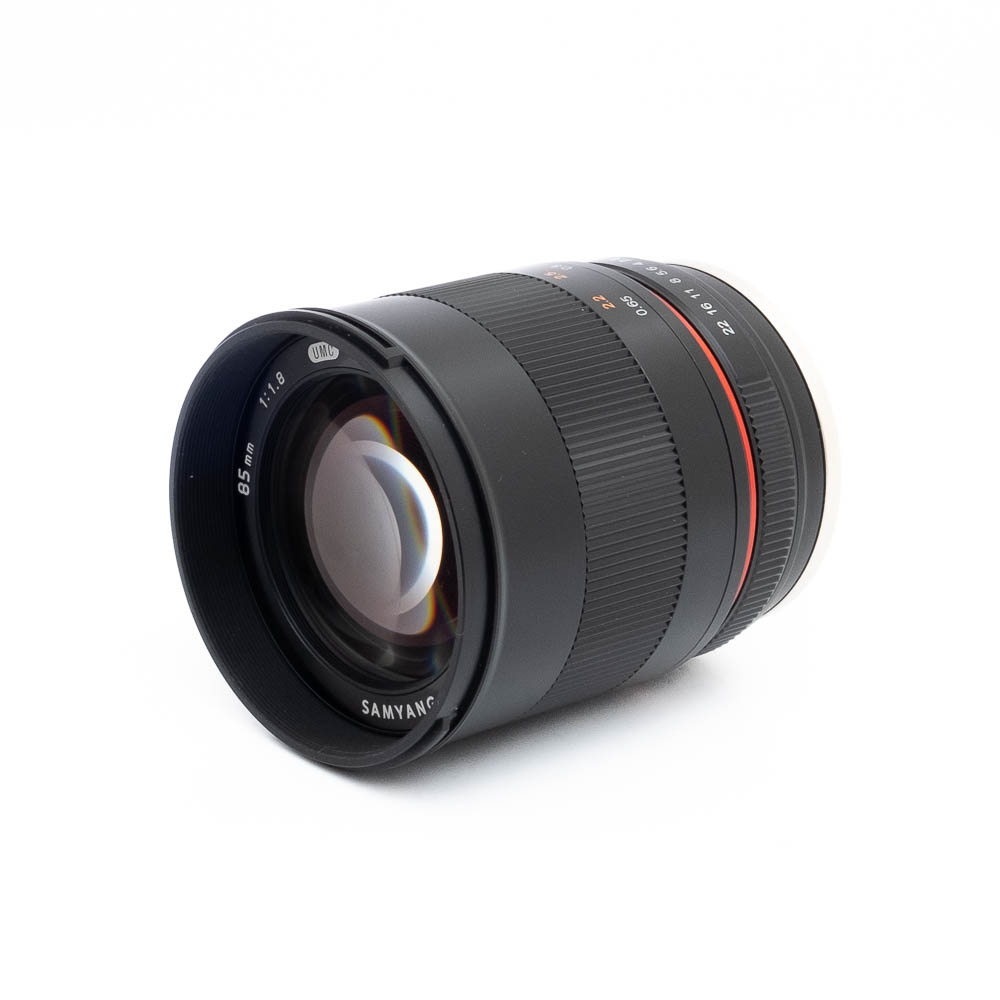 Samyang 85mm f18 UMC-2 Samyang 85mm f/1.8 UMC CS Sony E - Käytetty