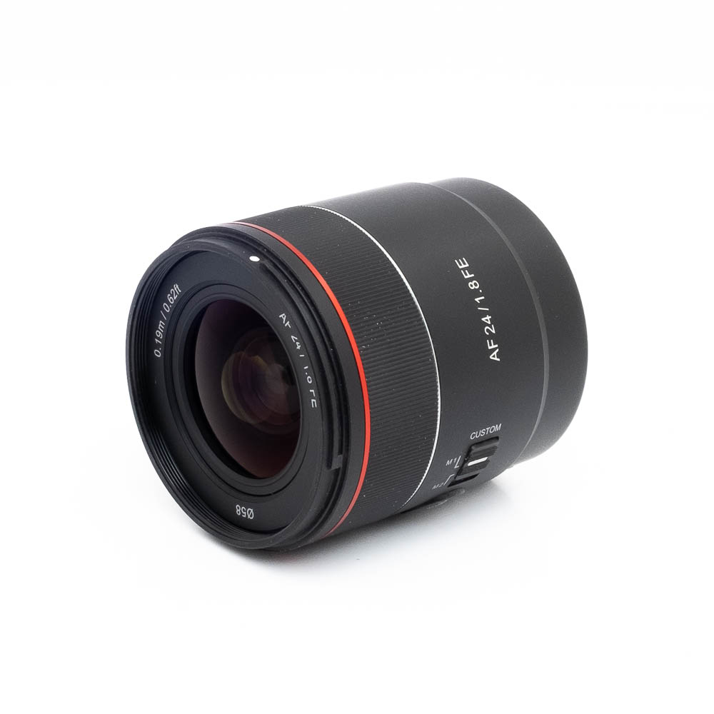 Samyang AF 24mm f/1.8 Sony FE (Kunto K5, takuu 6kk) - Käytetty
