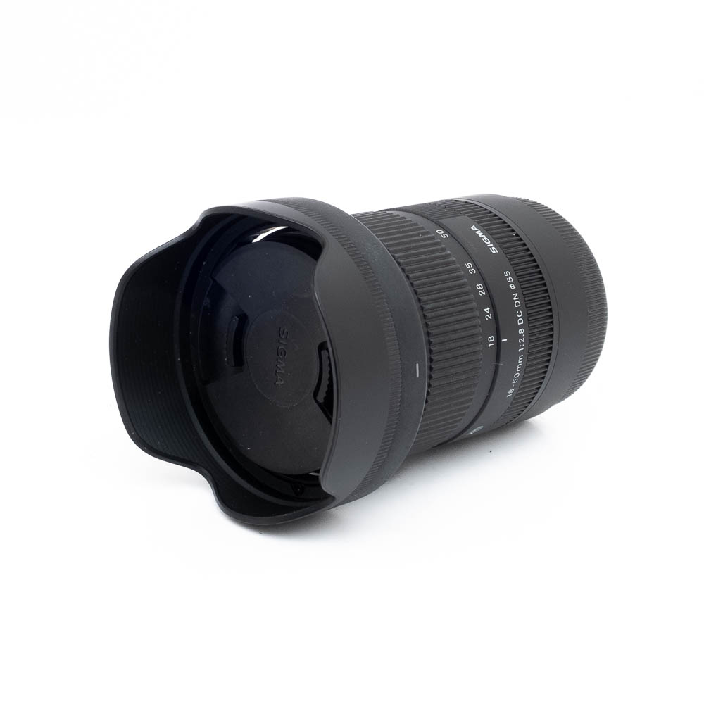 Sigma 16-50mm f28 DC DN Sony-3 Sigma 18-50mm f/2.8 DC DN C Sony E - Käytetty