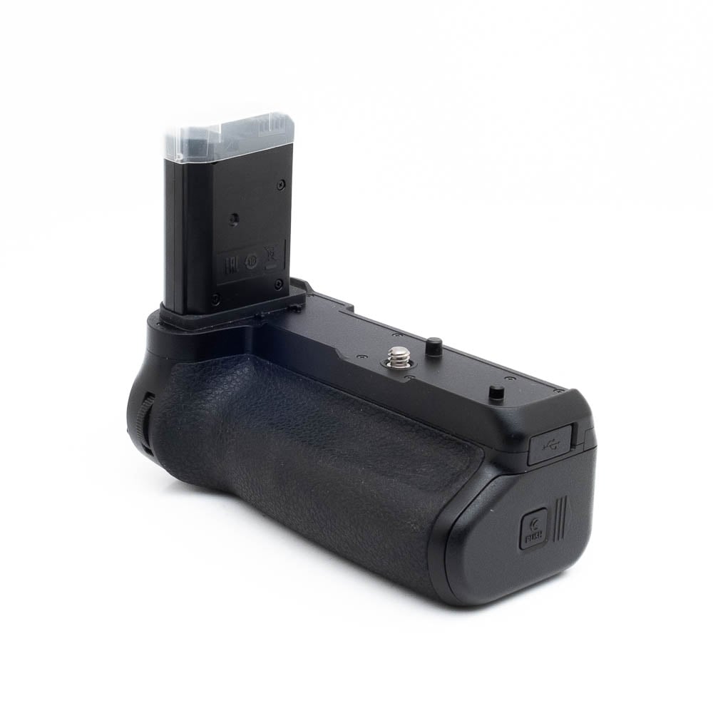 Z6 II kahva-2 Nikon MB-N11 akkukahva (Kunto K5, sis. ALV 25,5%) – Käytetty