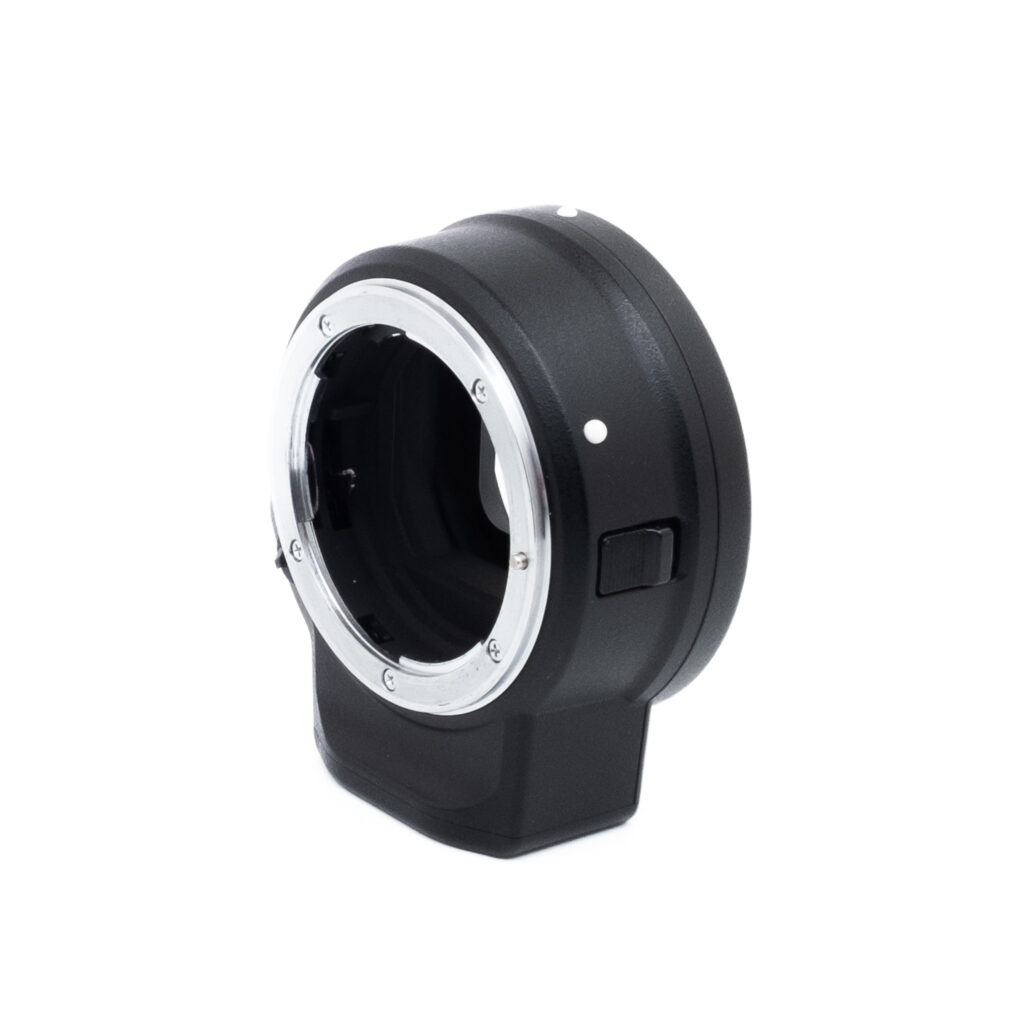 Nikon FTZ adapteri (Kunto K5) - Käytetty