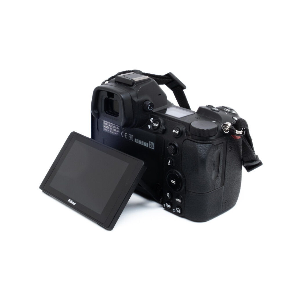 Nikon Z6 2871-3 Nikon Z6 (SC 20000) - Käytetty