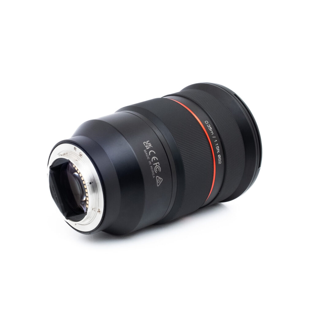 Samyang 24-70mm f28 FE-1-2 Samyang AF 24-70mm f/2.8 Sony FE - Käytetty