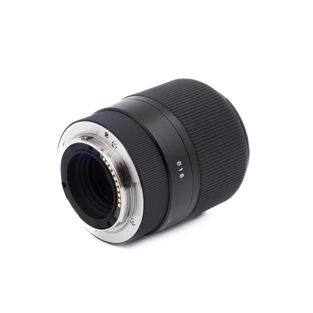 Sigma 30mm f14 DC DN Sony-1-5 Sigma 30mm f/1.4 DC DN C Sony E (sis. ALV 25,5%) - Käytetty