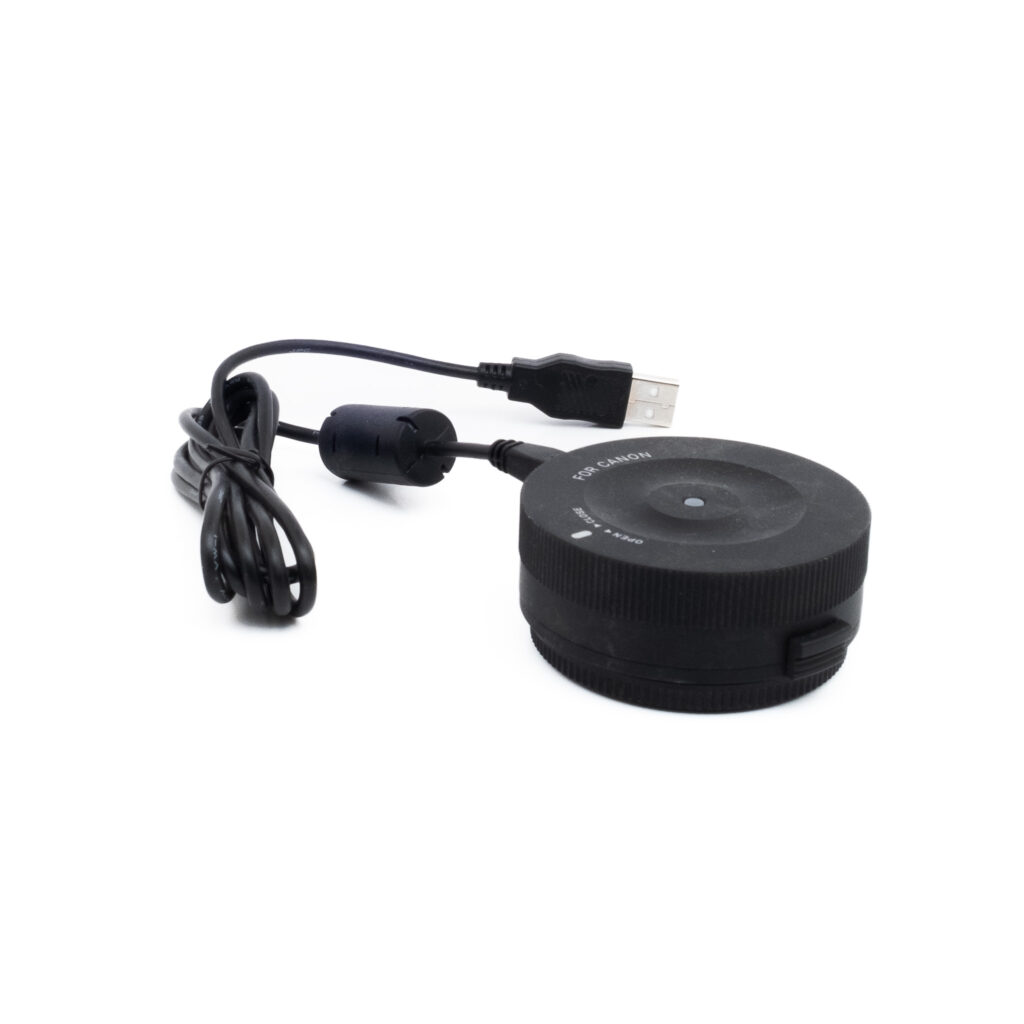 Sigma USB Dock Canon Sigma USB-Dock Canon EF (sis. ALV 25,5%) - Käytetty