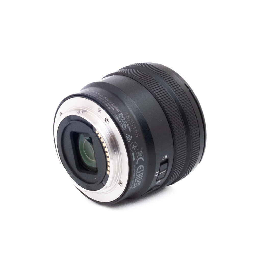 Sony 10-20mm f4 G-1 Sony E PZ 10-20mm f/4 G (sis. ALV 25,5%) - Käytetty
