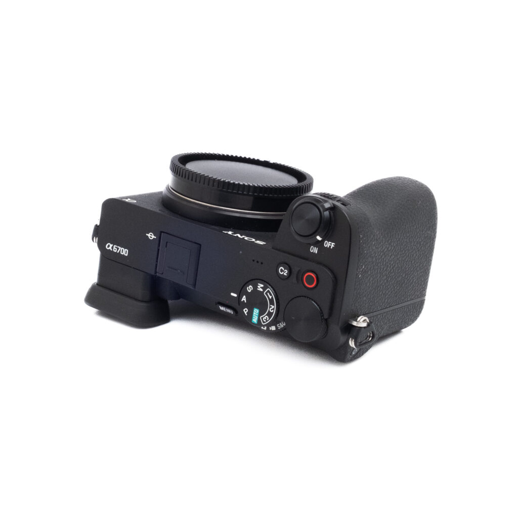 Sony A6700 (SC 10000, Kunto K5, sis. ALV 25,5%) - Käytetty