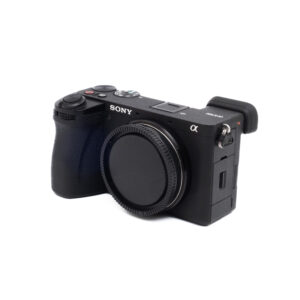 Sony A6700 (SC 10000, Kunto K5, sis. ALV 25,5%) - Käytetty