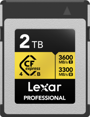 800q-01_130544 Lexar CFexpress 4.0 Pro Gold R3600/W3300 2TB -muistikortti tarjoaa jopa 3600 MB/s luku- ja 3300 MB/s kirjoitusnopeuden, kuvassa mustalla, hopeisella ja keltaisella tarralla.