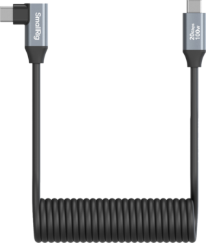 SmallRig 4792 USB-C Straight to USB-C Angled Coiled Data Cable -kaapelissa on musta muotoilu, jossa on 20 Gbps:n tiedonsiirto ja 100 W:n virransyöttö ja jossa on merkintä "SmallRig" toisessa liittimessä nopeaa suorituskykyä varten.