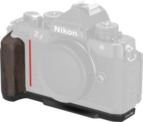 800q-01_130871 The SmallRig 4801 L-shaped mounting plate with wooden handle for the Nikon Z f is attached to the left side of the camera, and the Nikon Z f is semi-transparently displayed to highlight the accessory.