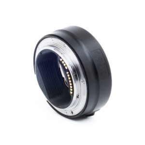 Canon Mount Adapter EF - EOS R (Kunto K5) - Käytetty