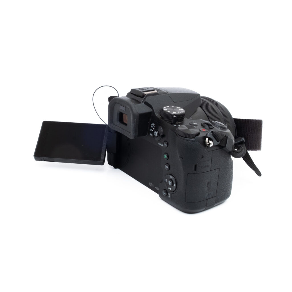 Panasonic FZ2000 - Käytetty