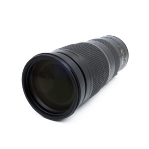Nikon AF-S Nikkor 200-500mm f/5.6E ED VR - Käytetty