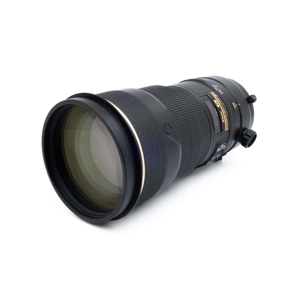 Nikon AF-S Nikkor 300mm f/2.8G ED VR II - Käytetty