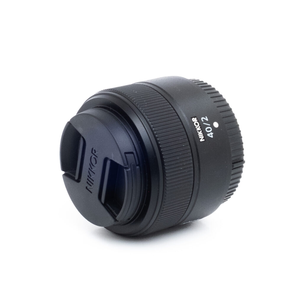 Nikon Z 40m f2-3 Nikon Nikkor Z 40mm f/2 (Kunto K5) - Käytetty
