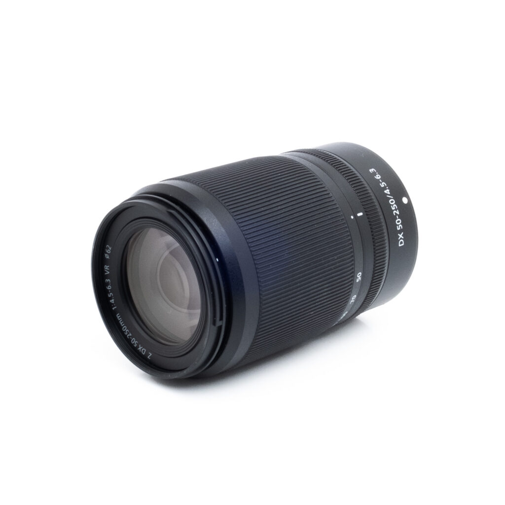 Nikon Z DX 50-250mm f45-63 VR-2 Nikon Nikkor Z 50-250mm f/4.5-6.3 DX VR (Kunto K5) - Käytetty