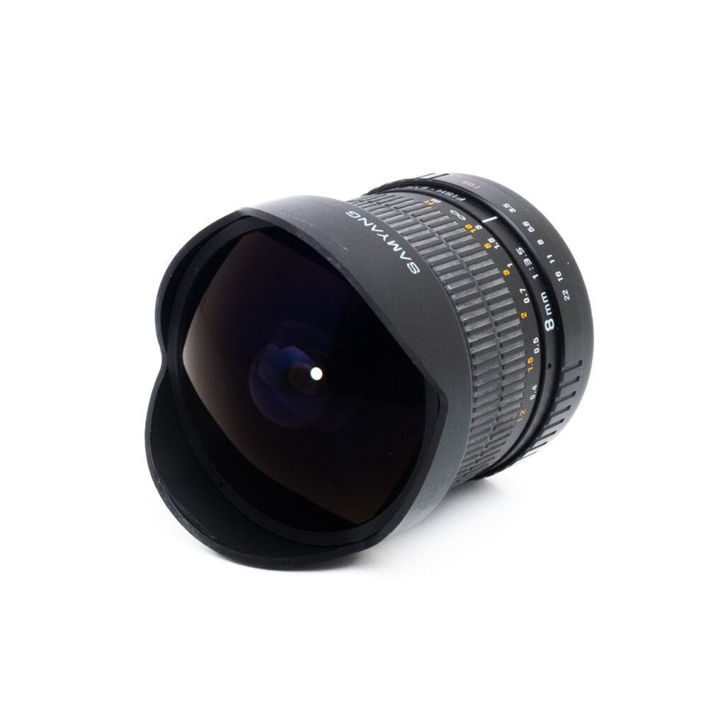 Samyang 8mm f/3.5 Fisheye CS Canon EF-S - Käytetty