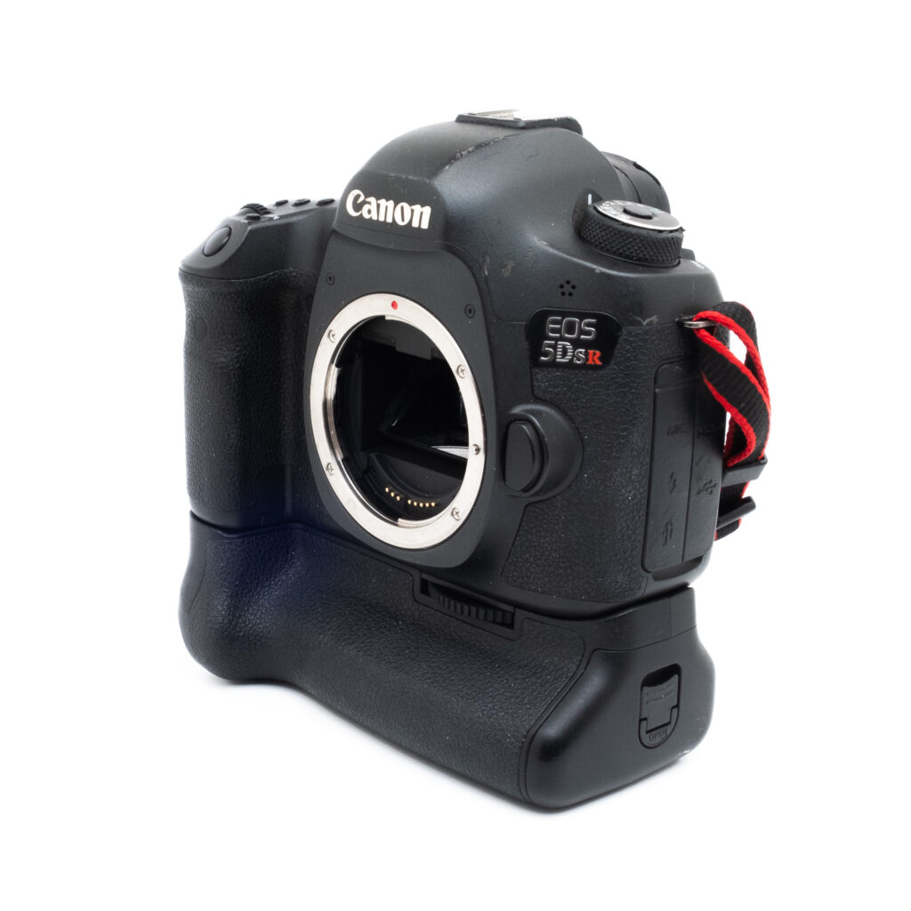 Canon 5DSR-4 Canon 5Dsr + akkukahva (SC 18500) - Käytetty - M