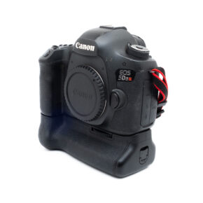 Canon 5DSR-5 Canon 5Dsr + akkukahva (SC 18500) - Käytetty - M