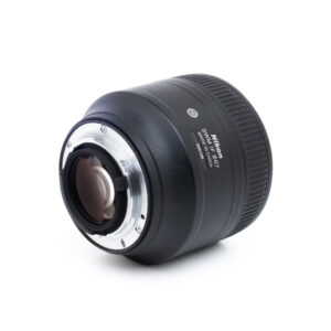 Nikon 85mm f18 G-1 Nikon AF-S Nikkor 85mm f/1.8 G (Kunto K5, sis. ALV 25,5%) - Käytetty