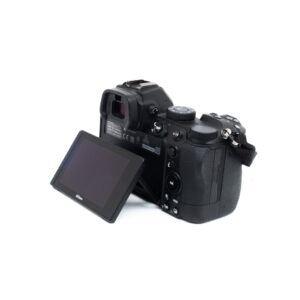 Nikon Z5 8598-3 Nikon Z5 (SC 19000) - Käytetty