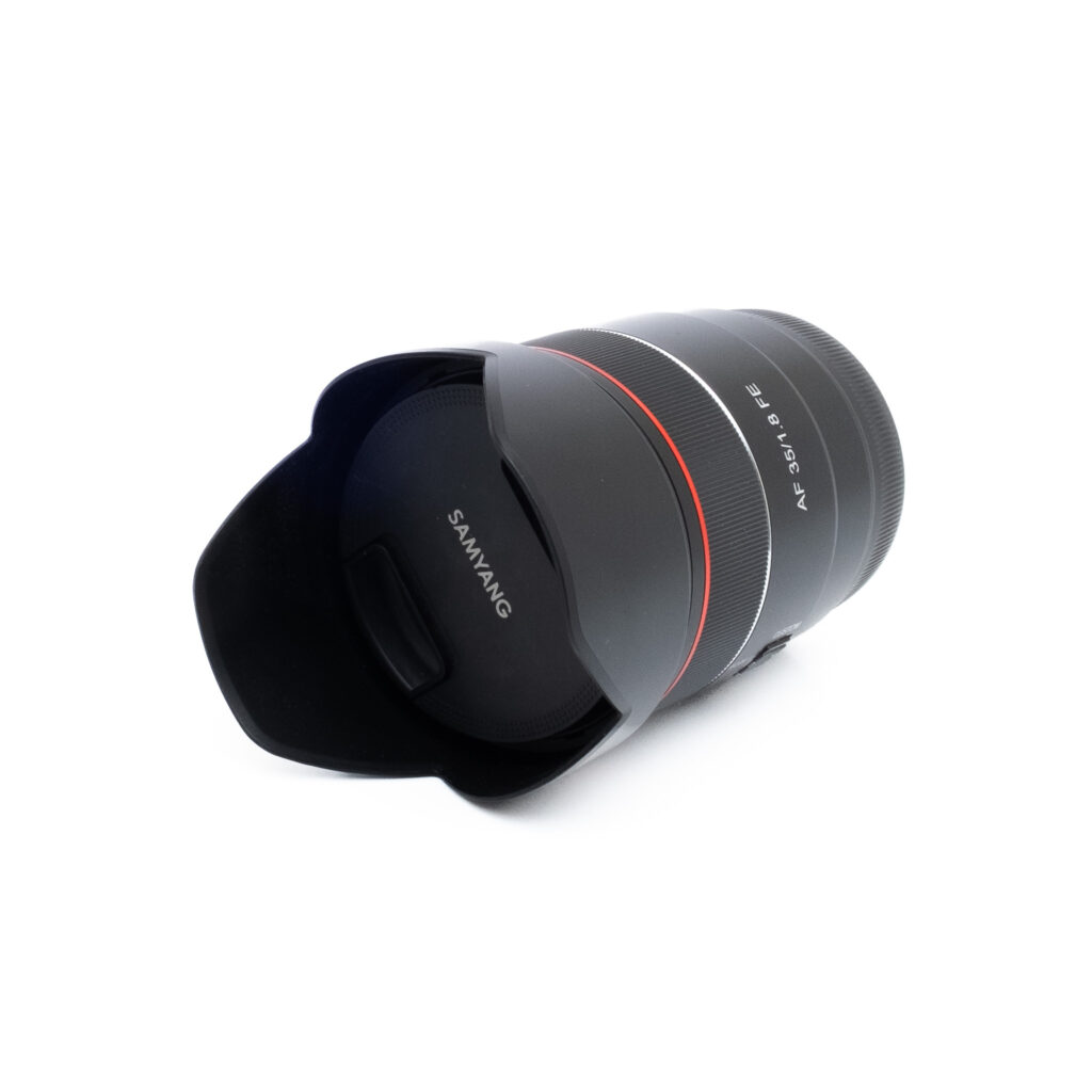 Samyang 35mm f18 FE-3 Samyang AF 35mm f/1.8 Sony E (Kunto K5) - Käytetty