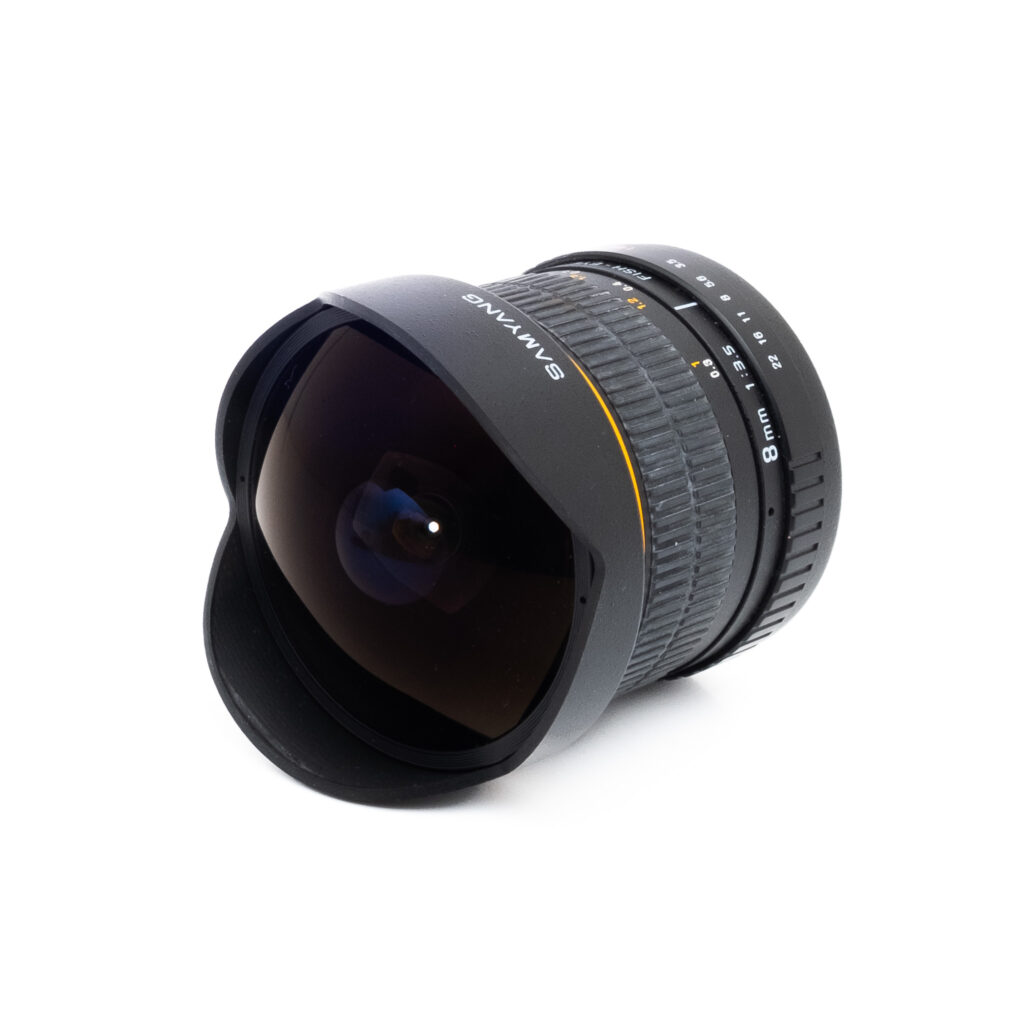 Samyang 8mm f35 Canon-2-2 Samyang 8mm f/3.5 Fisheye CS Canon EF-S - Käytetty