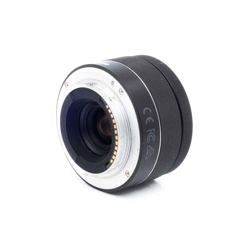 Samyang AF 35mm f28 FE-1 Samyang AF 35mm f/2.8 Sony FE - Käytetty