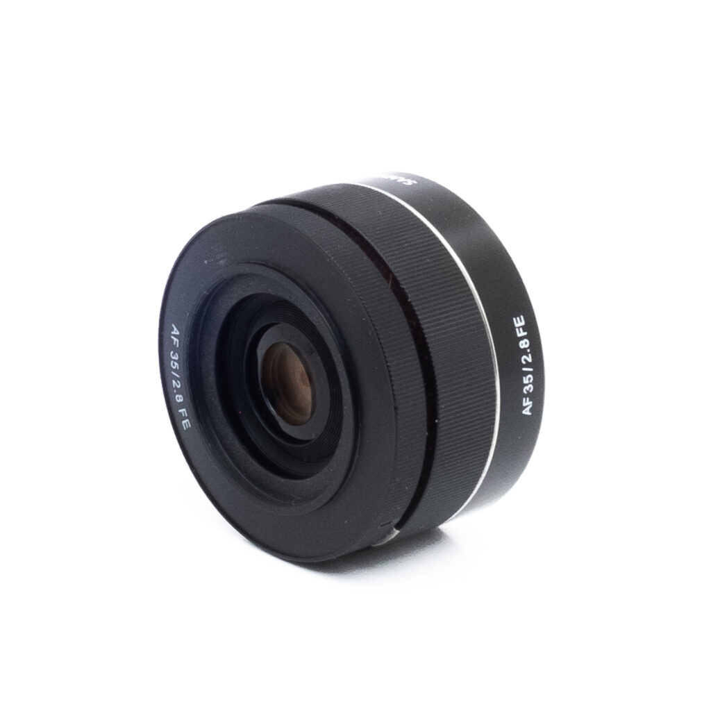 Samyang AF 35mm f28 FE-2 Samyang AF 35mm f/2.8 Sony FE - Käytetty