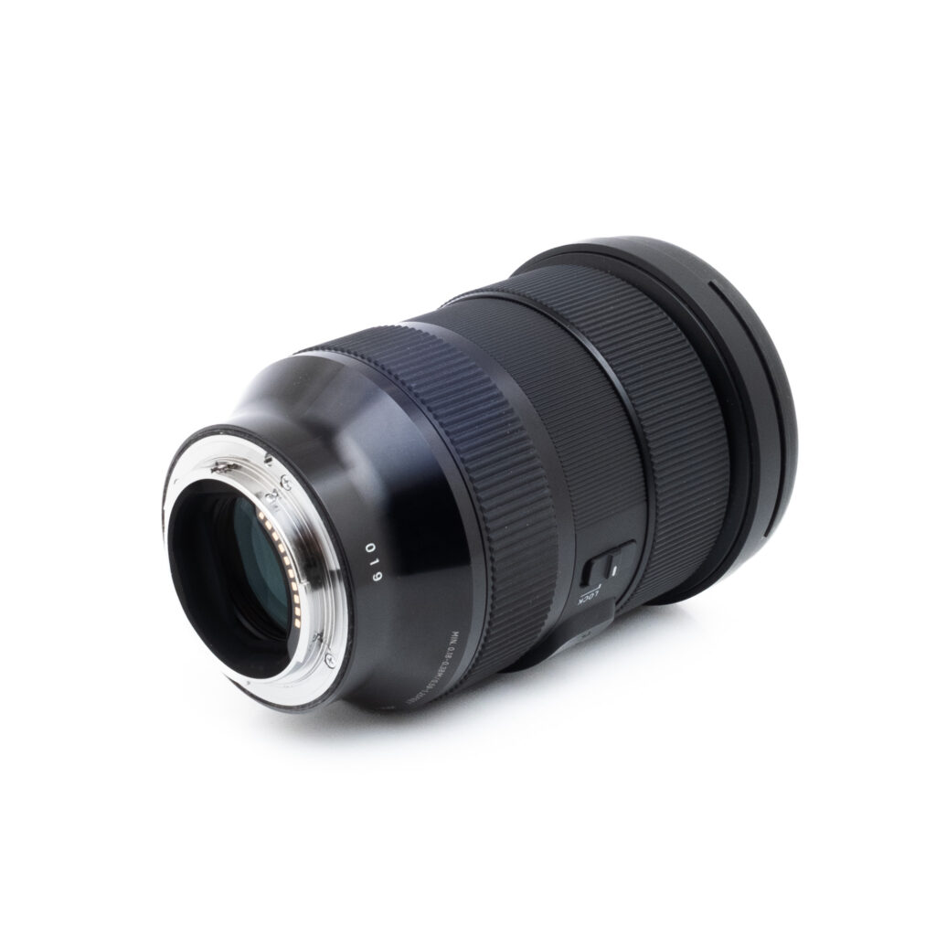 Sigma 24-70mm f28 DG DN Sony-1-2 Sigma Art 24-70mm f/2.8 DG DN Sony FE (sis. ALV 25,5%) - Käytetty