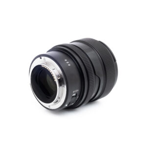 Sigma 65mm f2 DG DN Sony-1 Sigma 65mm f/2 C DG DN Sony FE - Käytetty