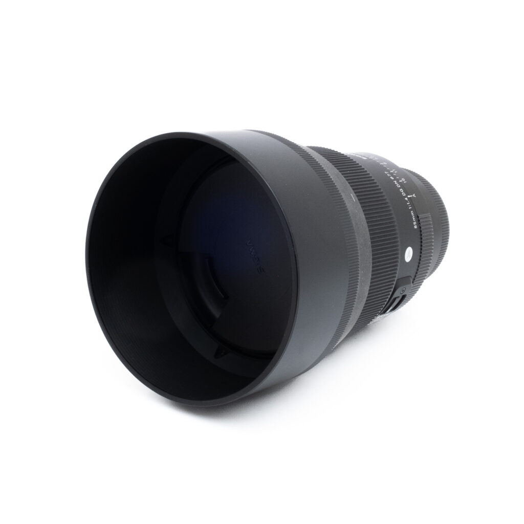 Sigma 85mm f14 DG DN Sony-3 Sigma 85mm f/1.4 Art DG DN Sony FE (sis. ALV 25,5%, takuu 6kk) - Käytetty
