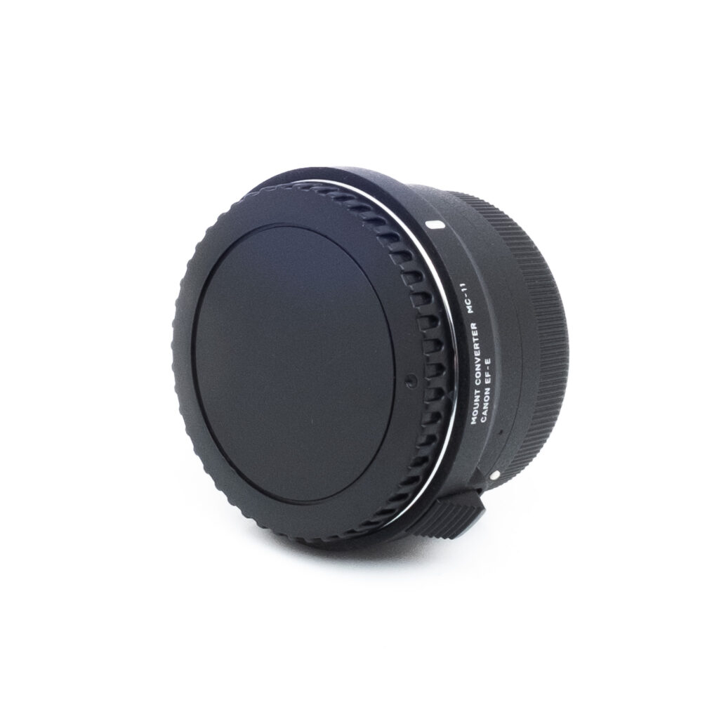 Sigma MC-11 EF E-3 Sigma MC-11 adapteri (sis. ALV 25,5%) - Käytetty