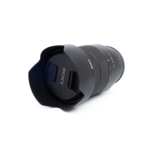 Sony 24-70mm f4 ZA-3 Sony FE 24-70mm f/4 Vario-Tessar ZA OSS - Käytetty