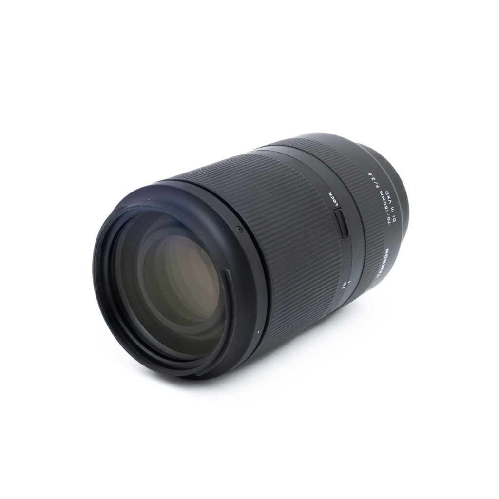 Tamron 70-180mm f28 Di III VXD Sony-2 Tamron 70-180mm f/2.8 Di III VXD Sony FE - Käytetty